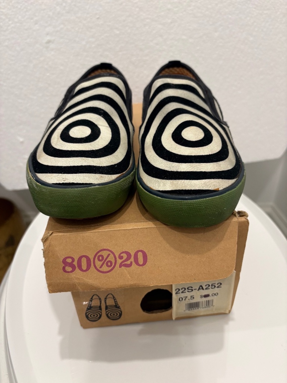Vintage 80%20 Black & White Bullseye Slip-On Sneakers; 7.5